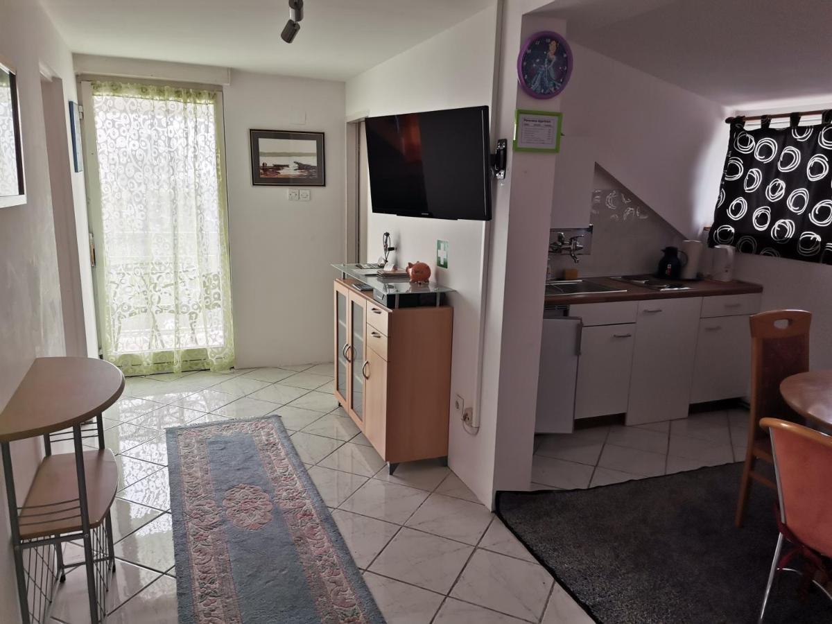 Panorama Apartman Molvice Buitenkant foto